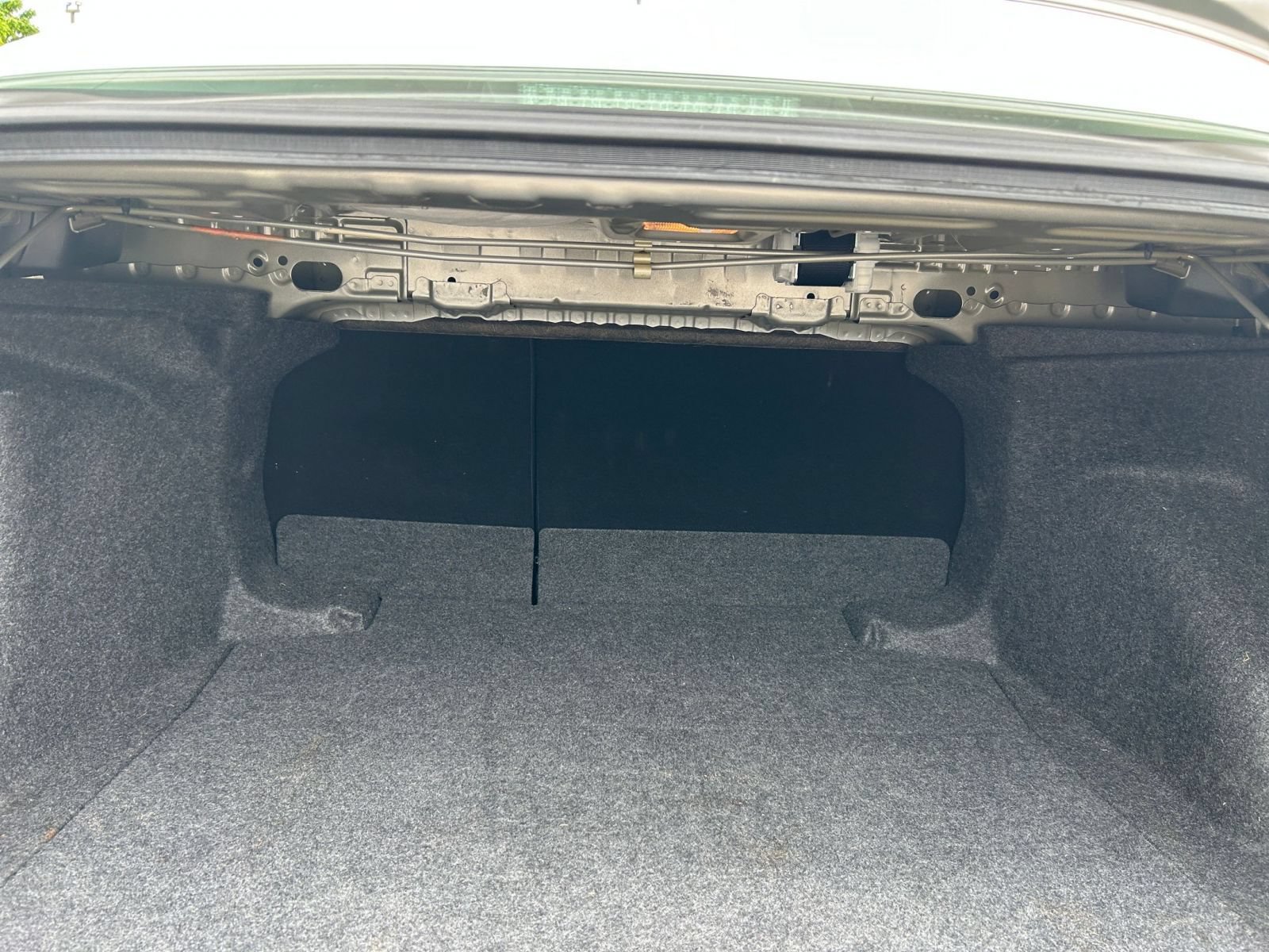 Used 2025 Toyota Corolla LE FWD image 25