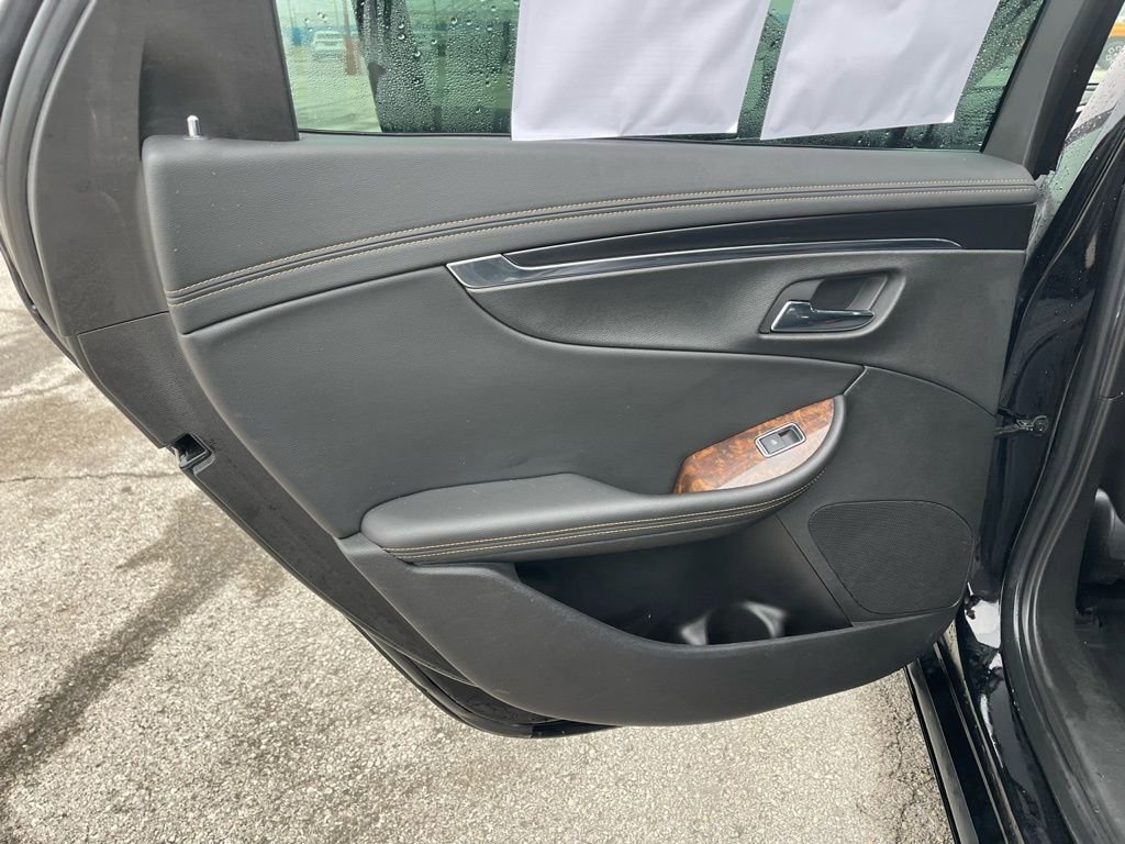 Used 2015 Chevrolet Impala LT image 19