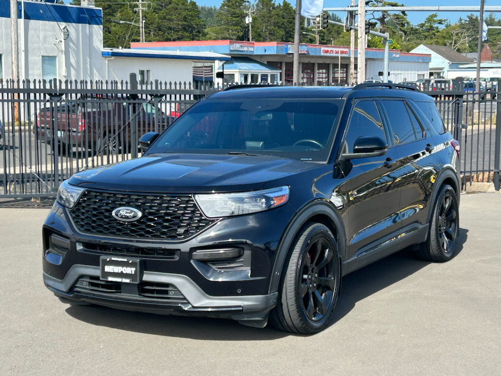 Used 2022 Ford Explorer ST w/ Equipment Group 401A AWD/4WD image 4