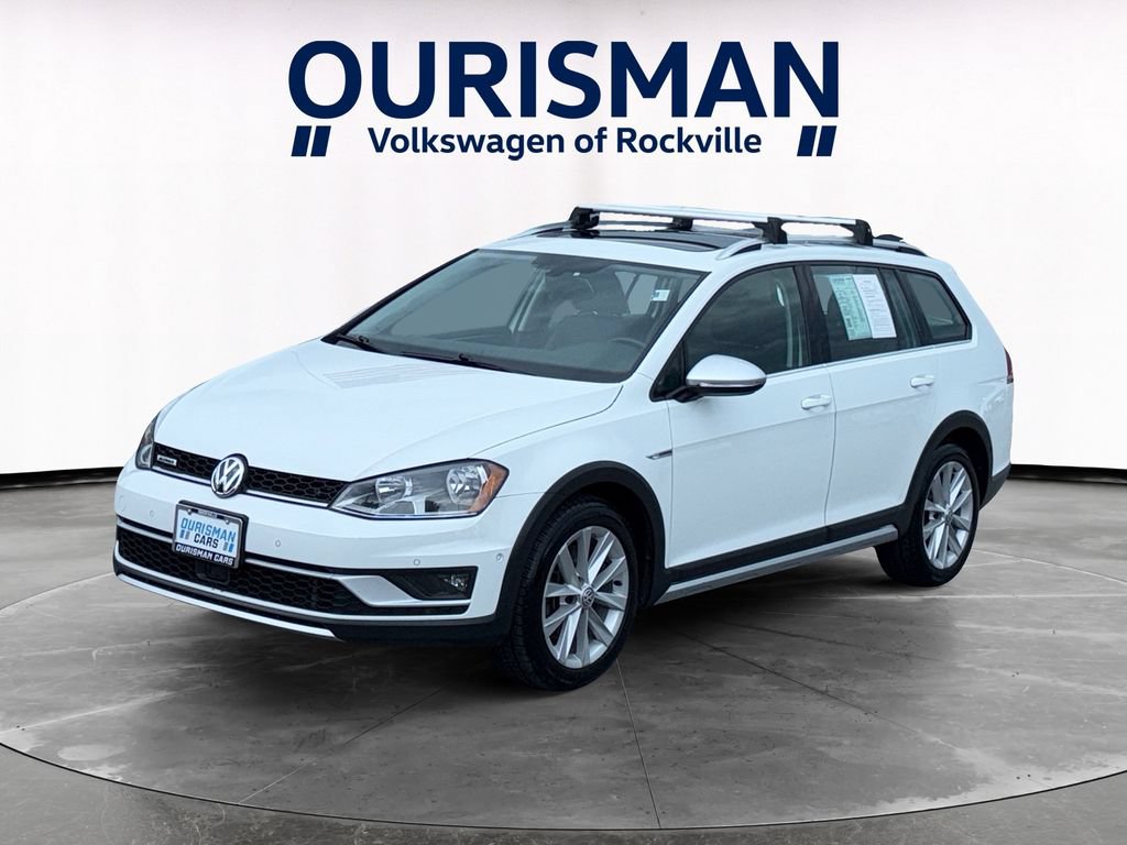 Used 2017 Volkswagen Golf Alltrack SE AWD/4WD image 2