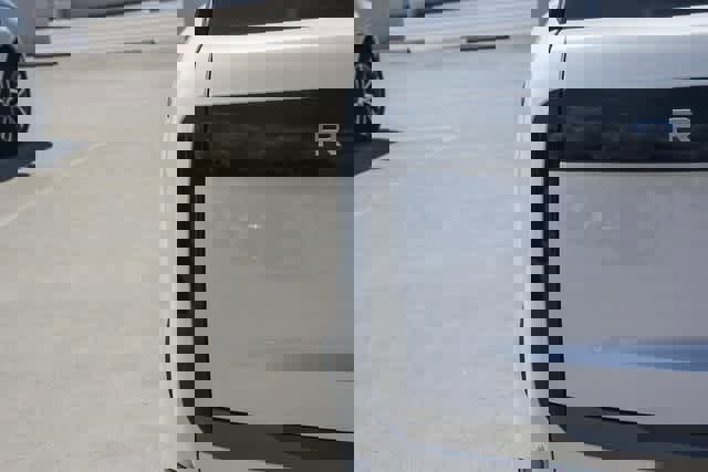 New 2025 Land Rover Range Rover SE image 7