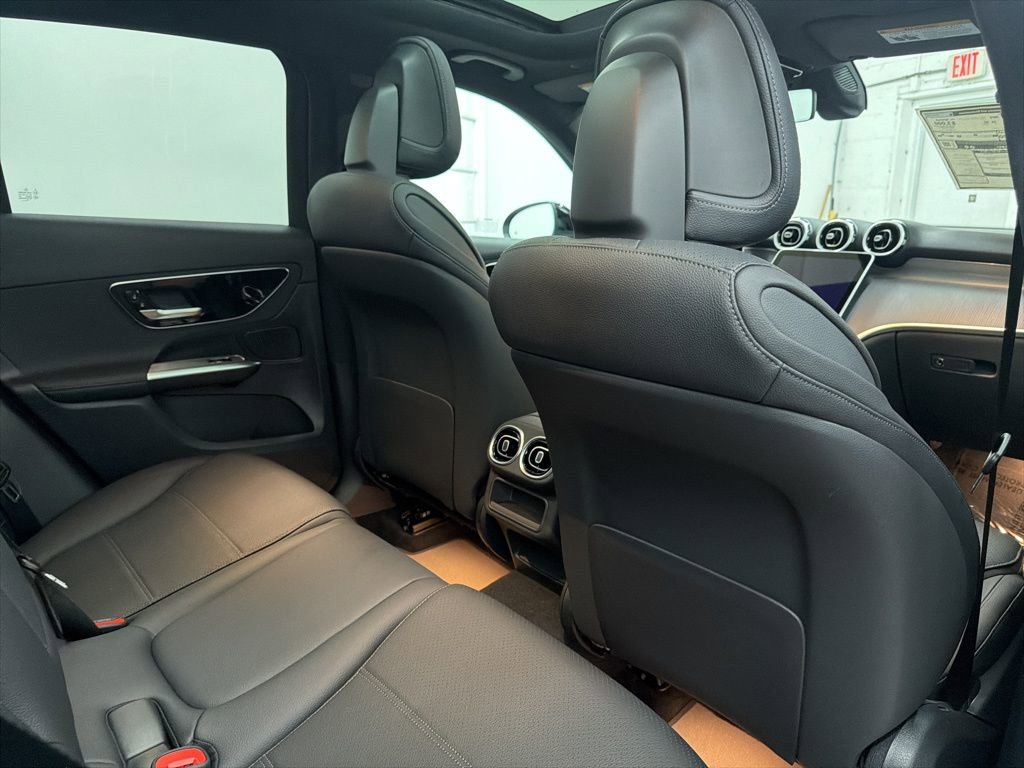 New 2026 Mercedes-Benz GLC 300 image 25