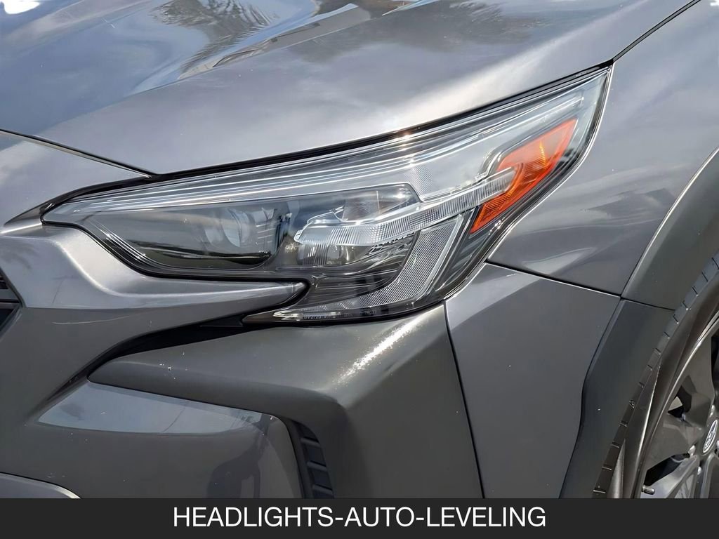 Used 2025 Subaru Outback Onyx Edition AWD/4WD image 11