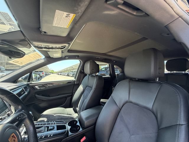 Used 2018 Porsche Macan AWD/4WD image 21