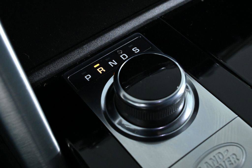 Used 2019 Land Rover Discovery HSE image 20