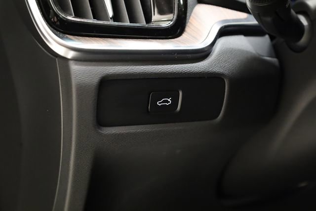 Used 2024 Volvo S60 B5 Plus image 14