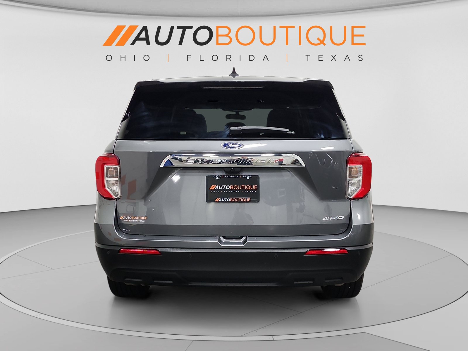 Used 2024 Ford Explorer 4WD image 4