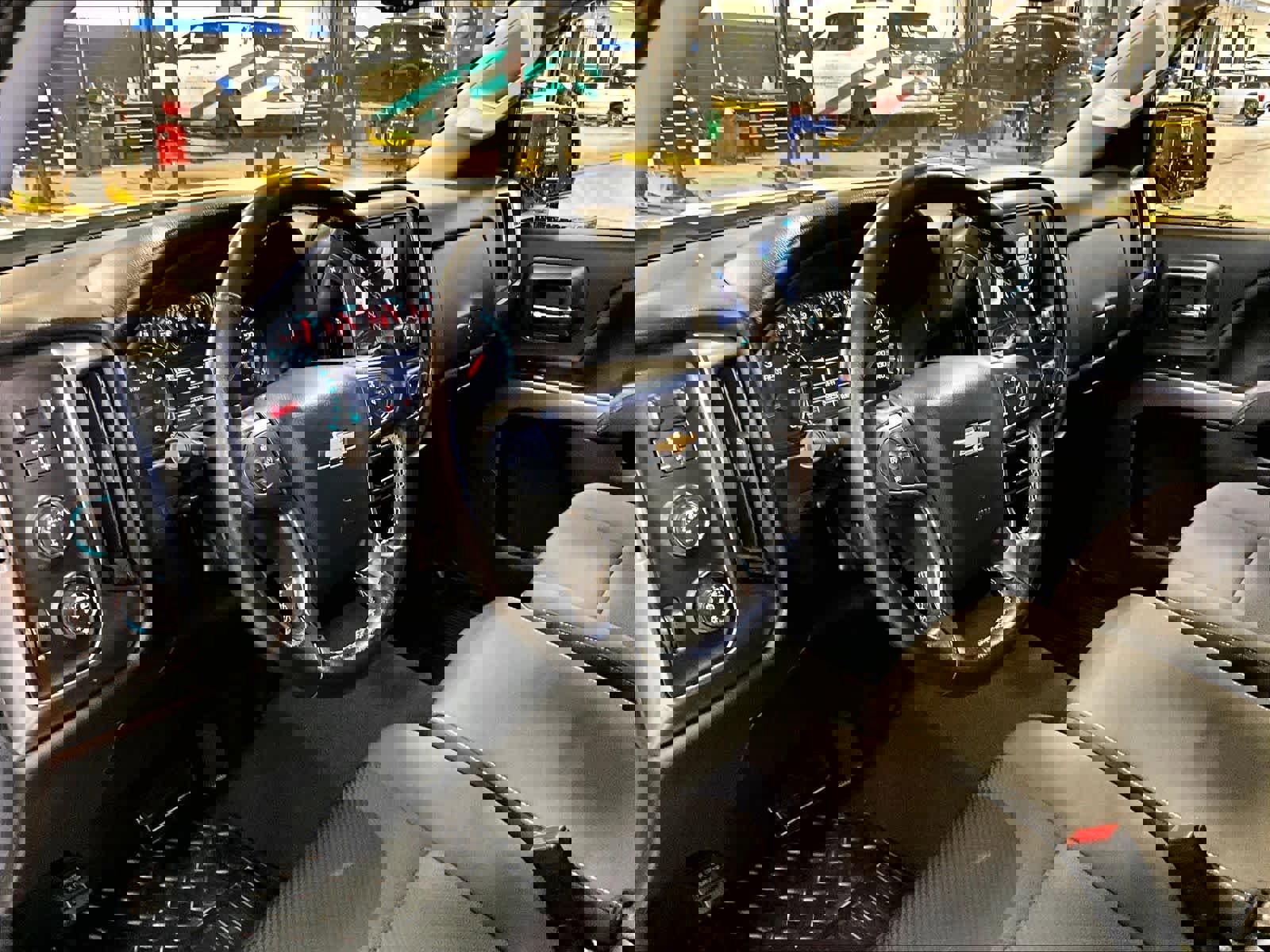 Used 2019 Chevrolet Silverado 1500 LT w/ All Star Edition AWD/4WD image 8