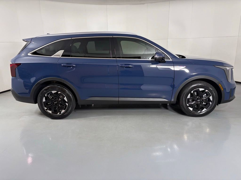 New 2026 Kia Sorento S image 7