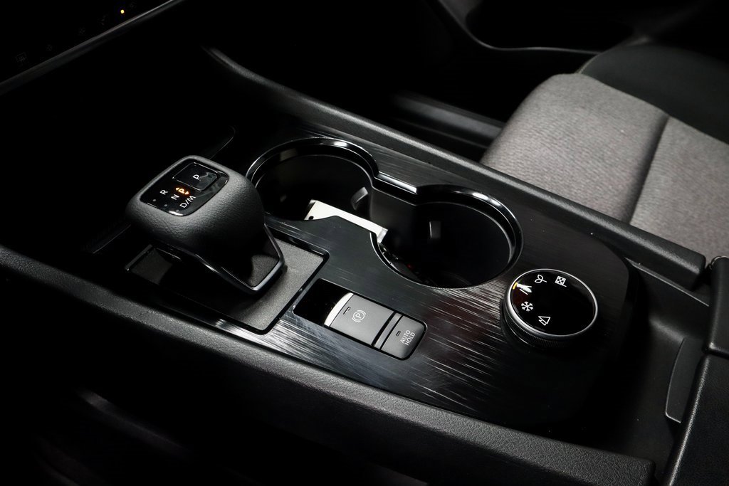 Certified 2024 Nissan Rogue SV image 35