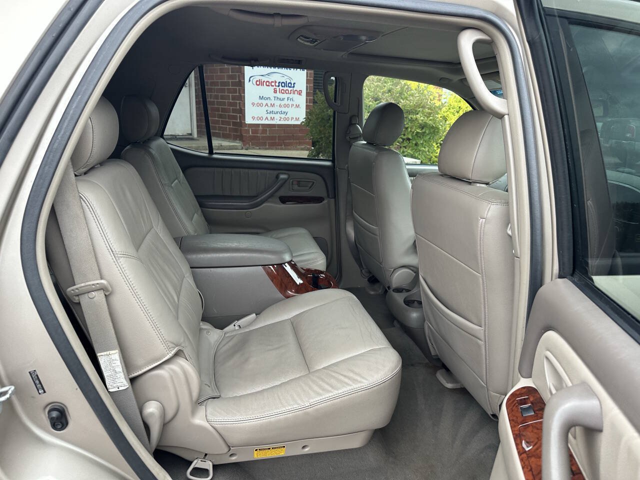 Used 2007 Toyota Sequoia Limited w/ Luxury Pkg AWD/4WD image 23