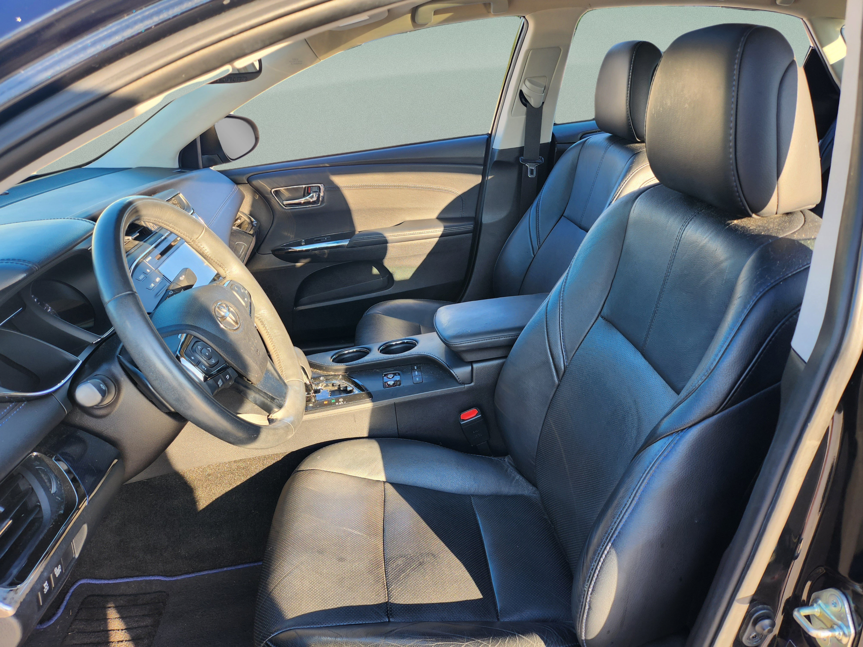 Used 2015 Toyota Avalon XLE Touring Sport Edition FWD image 12