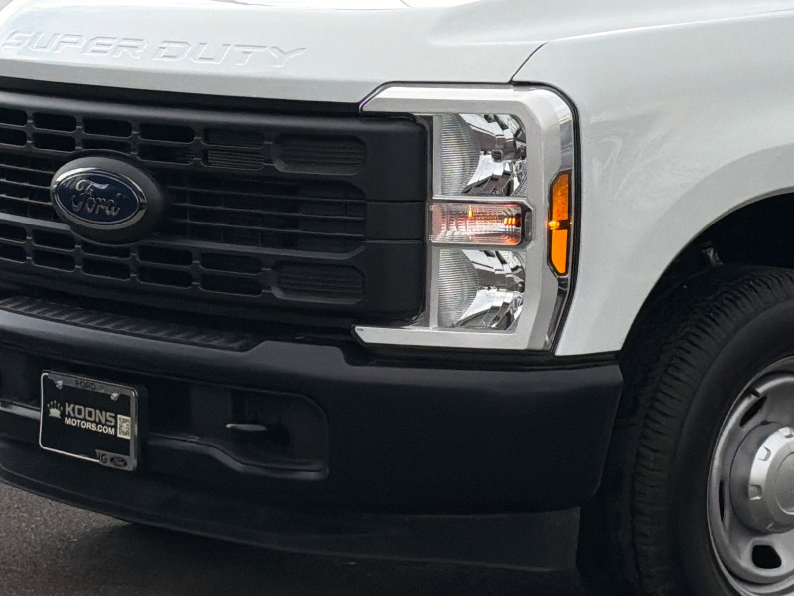 Used 2024 Ford F350 XL image 2