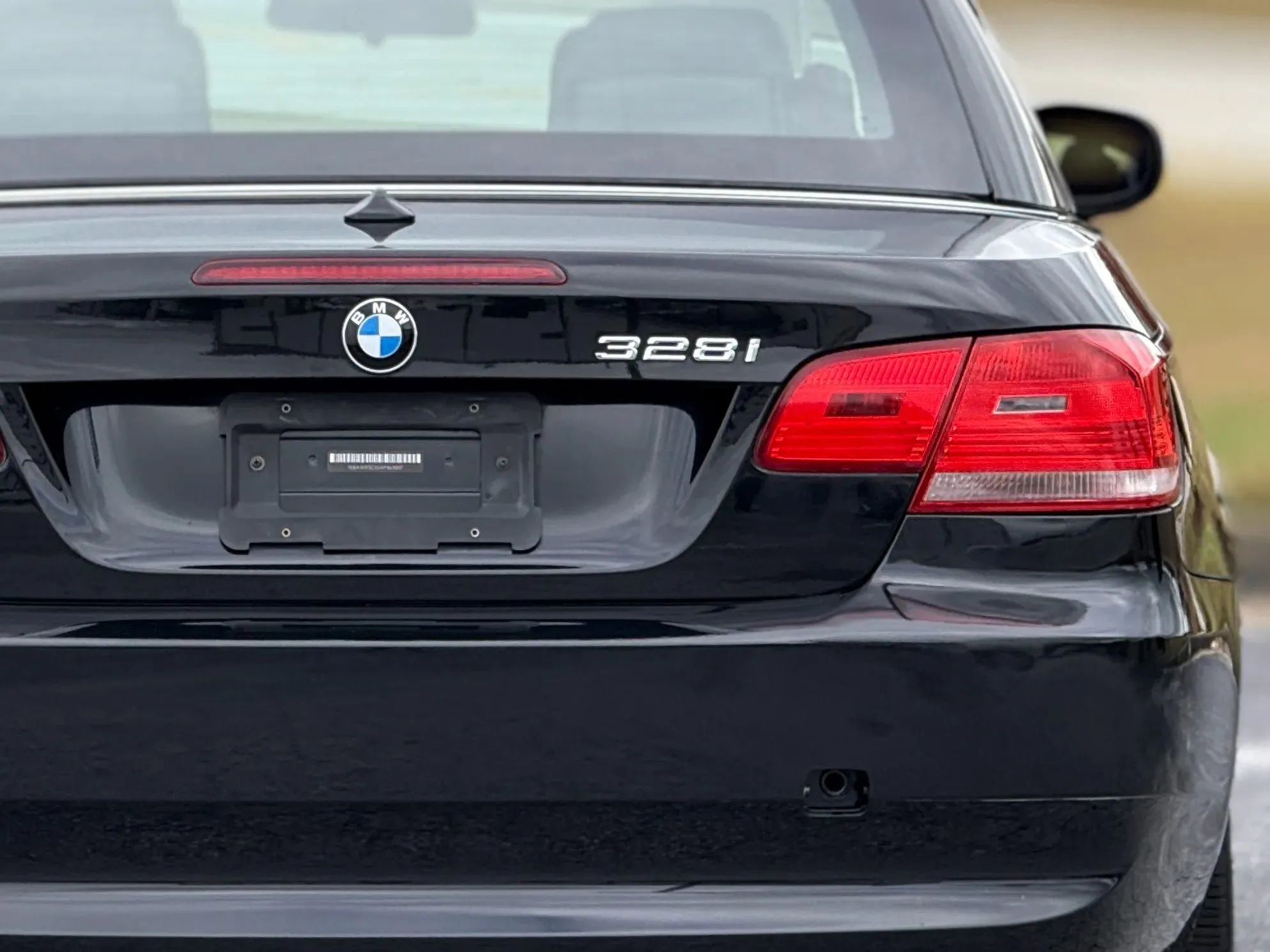 Used 2010 BMW 328i Convertible image 14