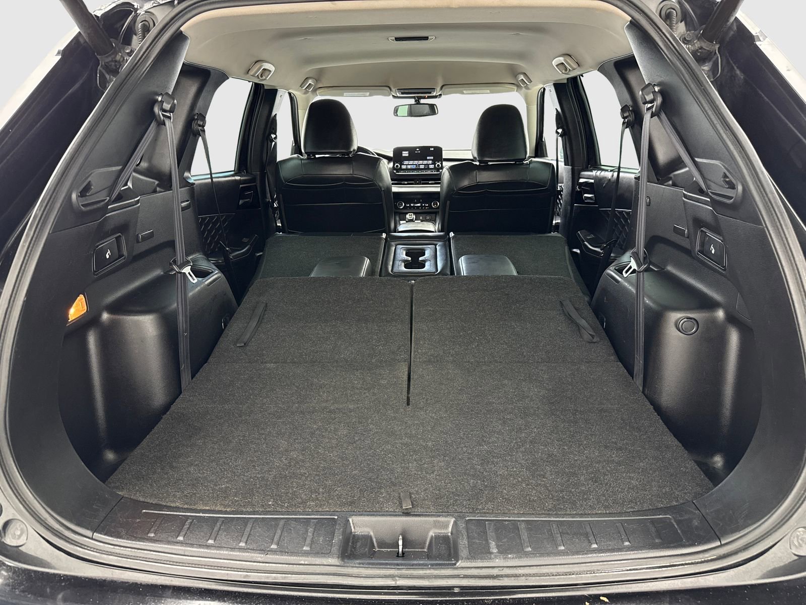 Used 2022 Mitsubishi Outlander SEL image 46