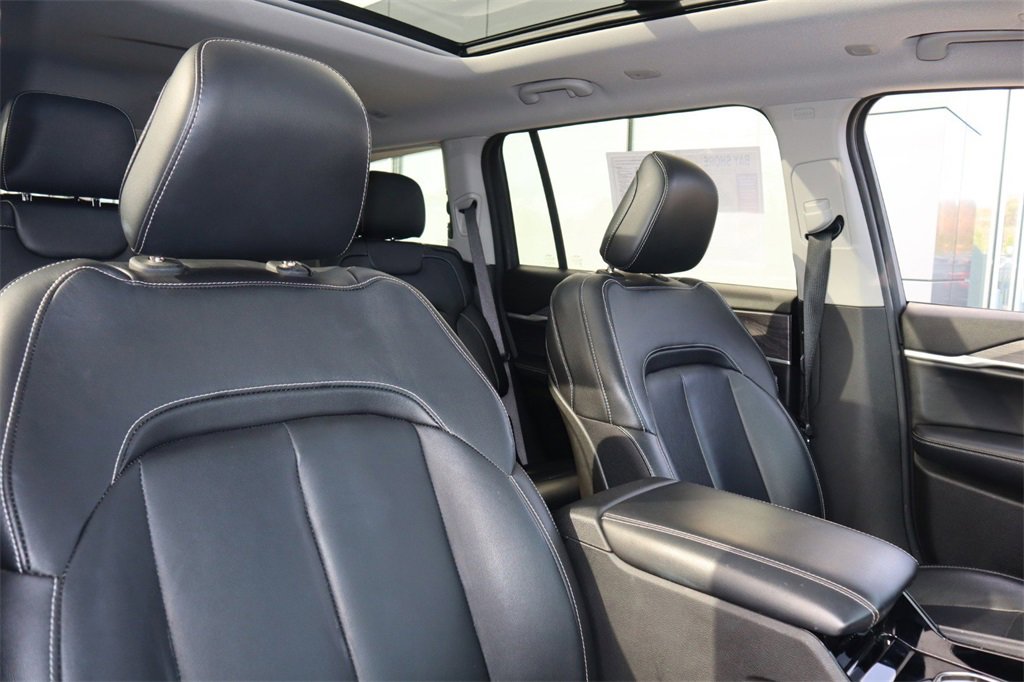 Used 2022 Jeep Grand Cherokee L Limited image 36