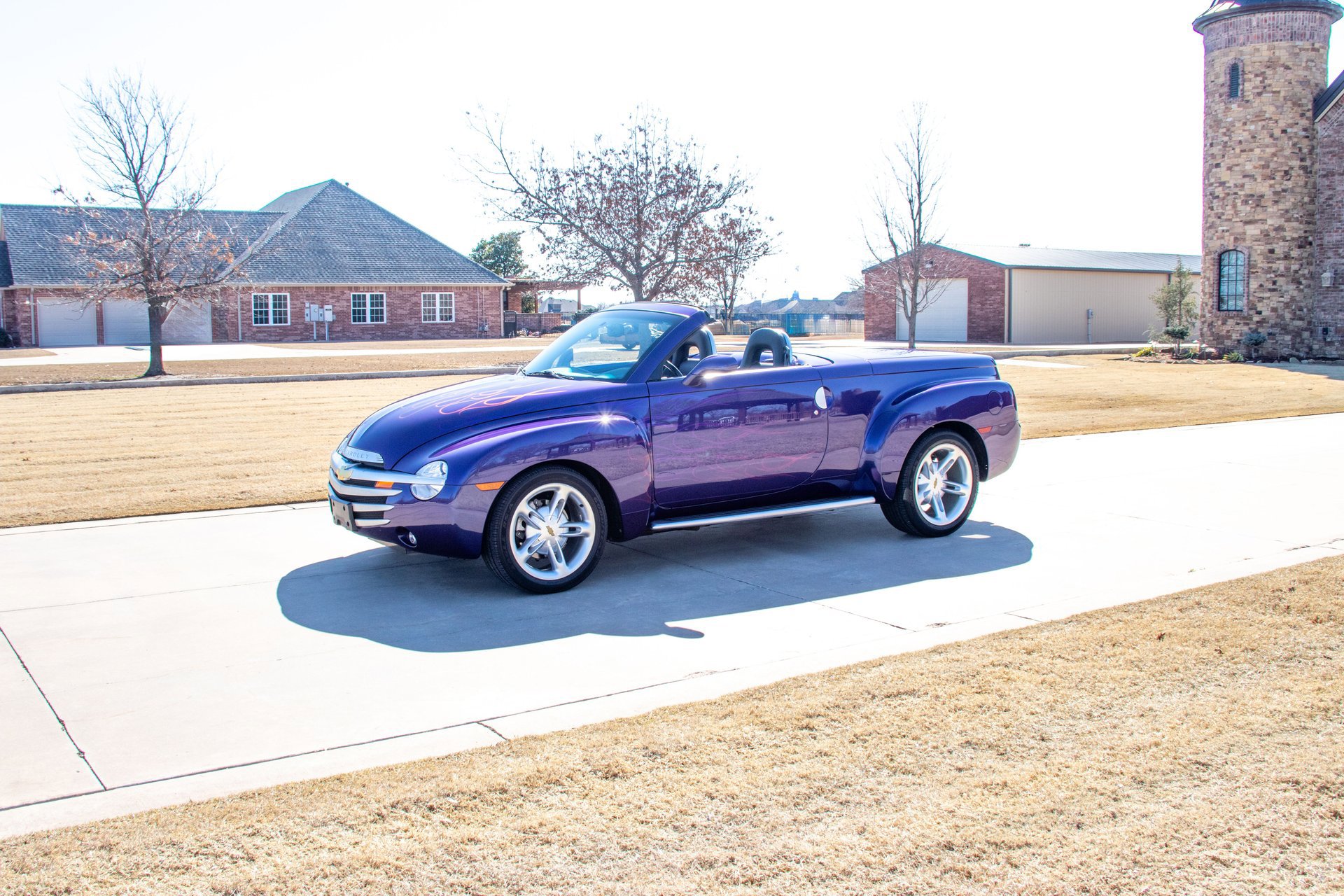 Used 2004 Chevrolet SSR w/ Preferred Equipment Group RWD image 4