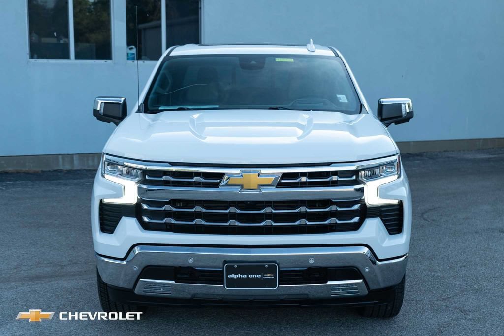 Used 2024 Chevrolet Silverado 1500 LTZ w/ LTZ Premium Texas Edition RWD image 2