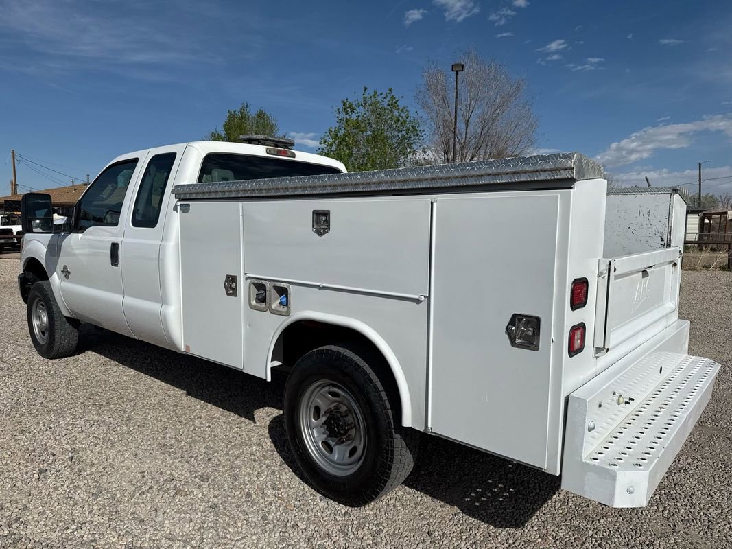 Used 2012 Ford F250 XL w/ Snow Plow Prep Pkg AWD/4WD image 7
