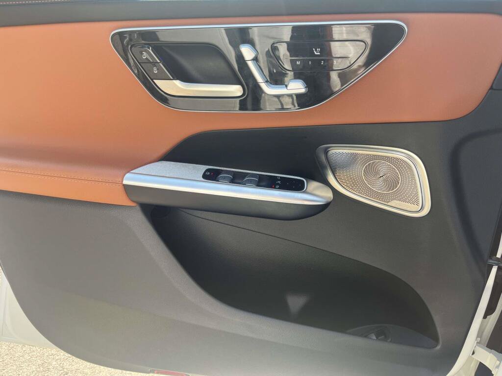 Certified 2023 Mercedes-Benz GLC 300 4MATIC image 31