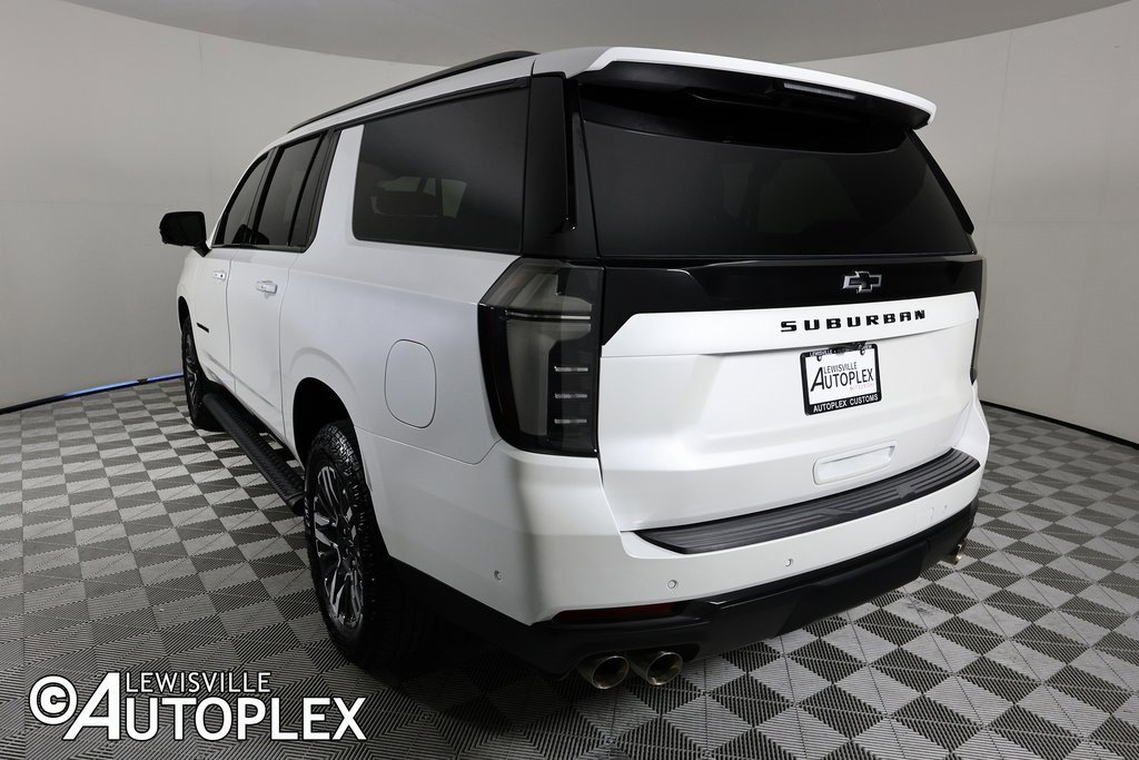 Used 2025 Chevrolet Suburban Z71 w/ Comfort Package image 9