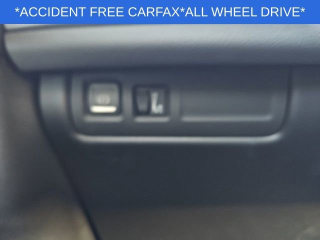 Used 2024 Cadillac XT4 Sport image 33