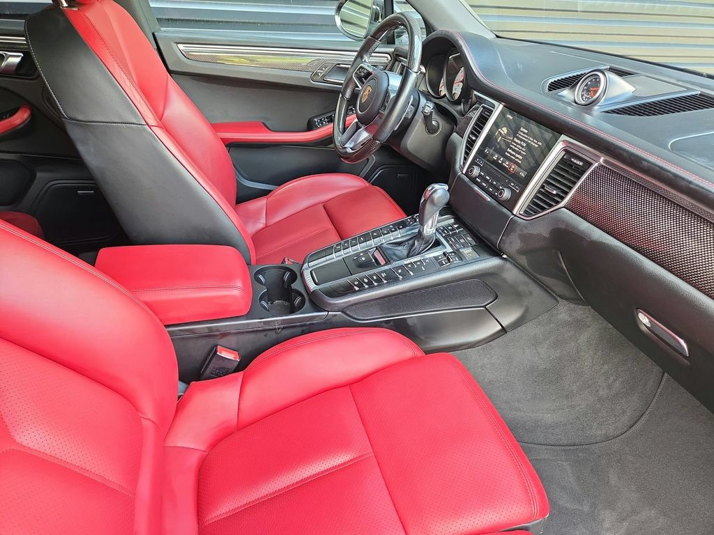 Certified 2018 Porsche Macan GTS AWD/4WD image 19