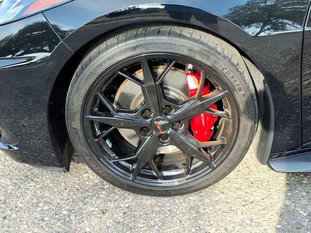 Used 2022 Chevrolet Corvette Stingray Preferred Cpe w/ Z51 Performance Package RWD image 9