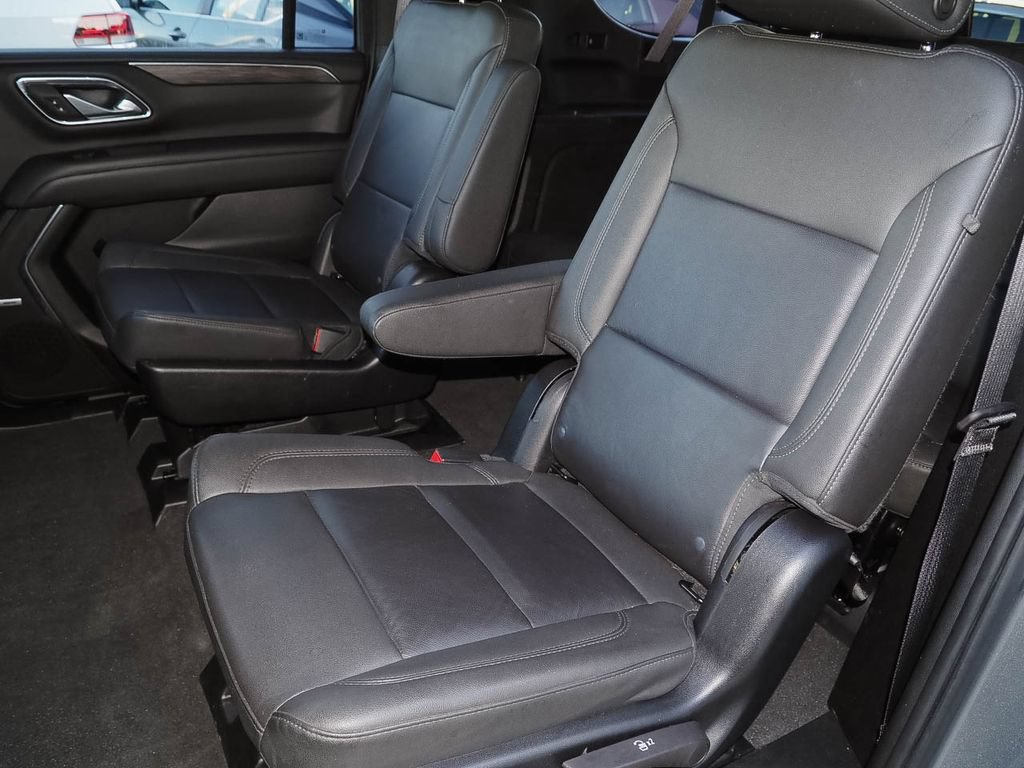 Used 2022 Chevrolet Suburban LT w/ Luxury Package AWD/4WD image 22