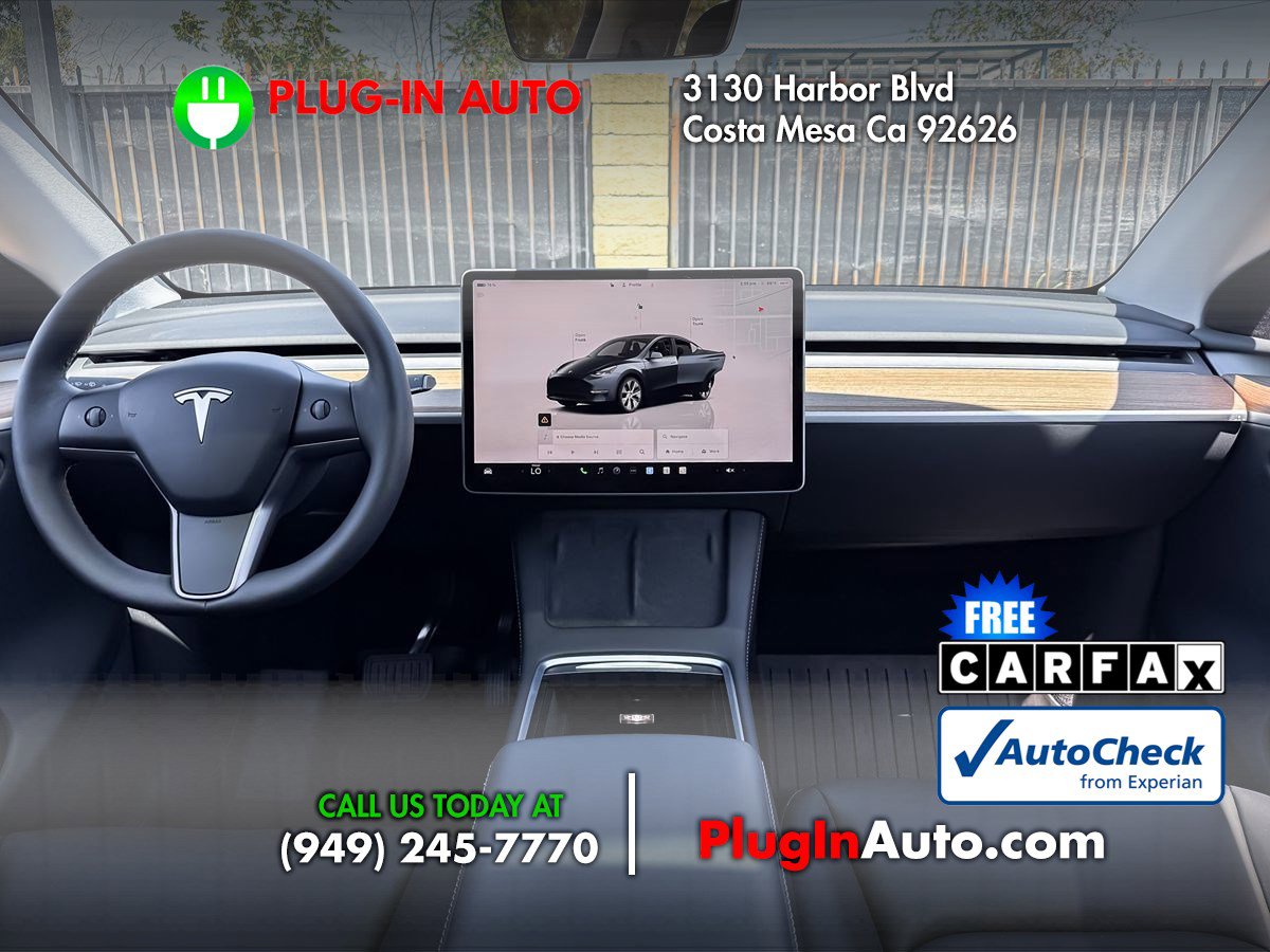 Used 2024 Tesla Model Y Long Range AWD/4WD image 18
