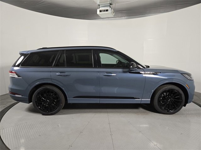 New 2026 Lincoln Aviator Reserve w/ Luxury Package image 3