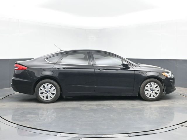 Used 2019 Ford Fusion S FWD image 15