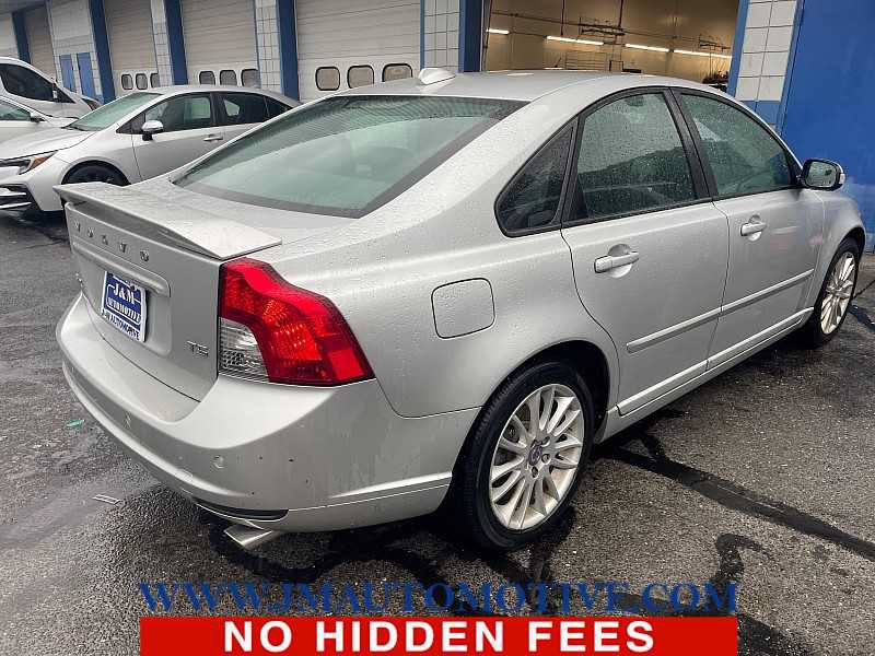 Used 2011 Volvo S40 T5 FWD image 4