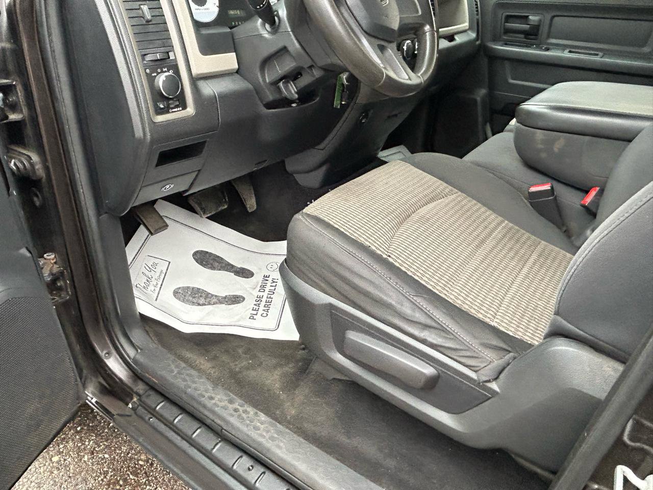 Used 2011 RAM 1500 ST w/ SXT Appearance Group AWD/4WD image 10