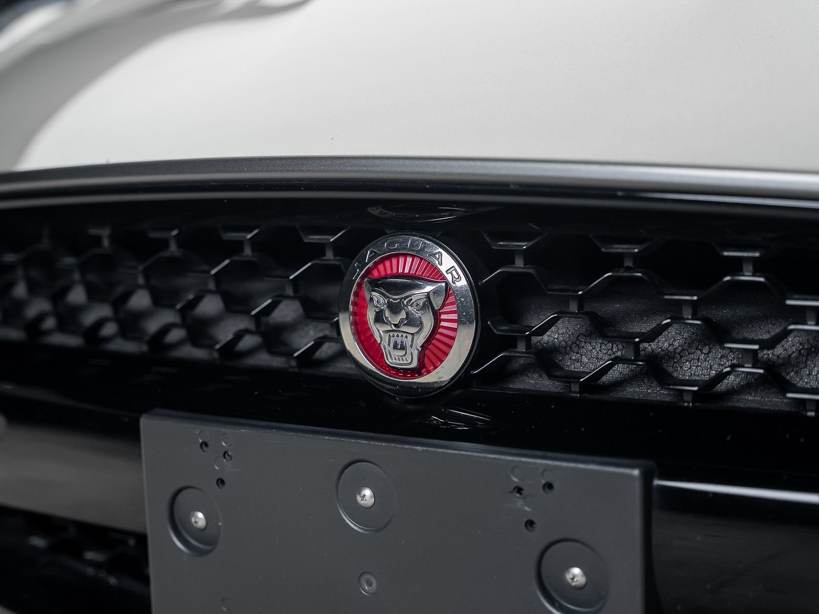 Used 2020 Jaguar F-TYPE R AWD/4WD image 6