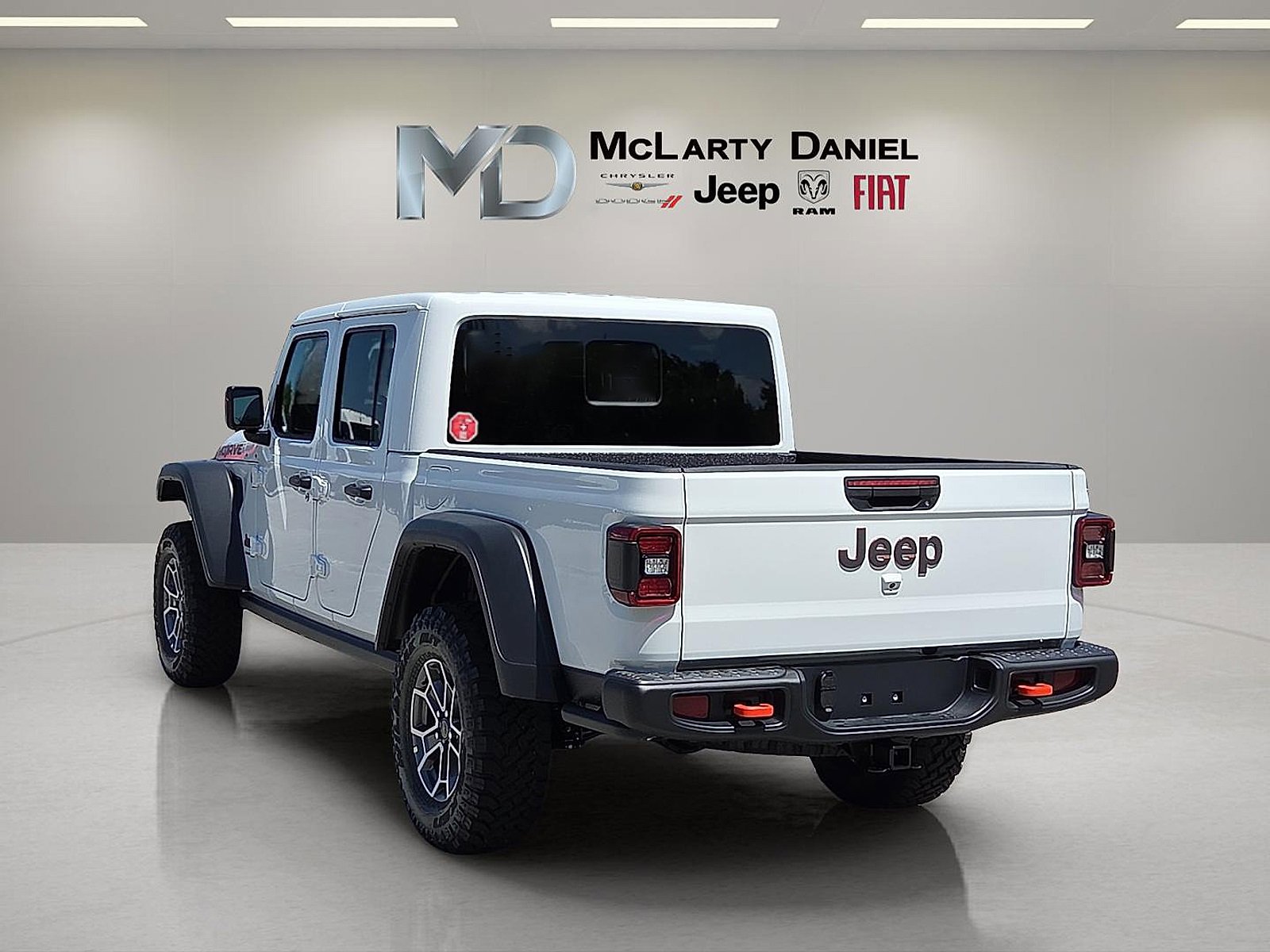 New 2025 Jeep Gladiator Mojave w/ Steel Bumper Group image 4