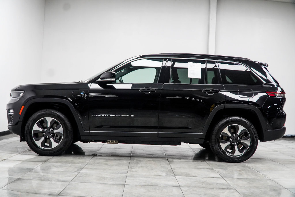 Used 2024 Jeep Grand Cherokee Limited 4xe AWD/4WD image 14
