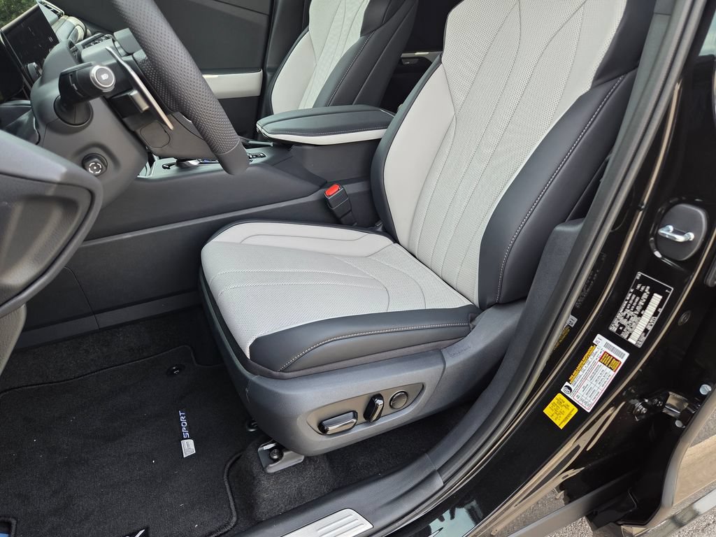 New 2026 Lexus TX 500h AWD image 6