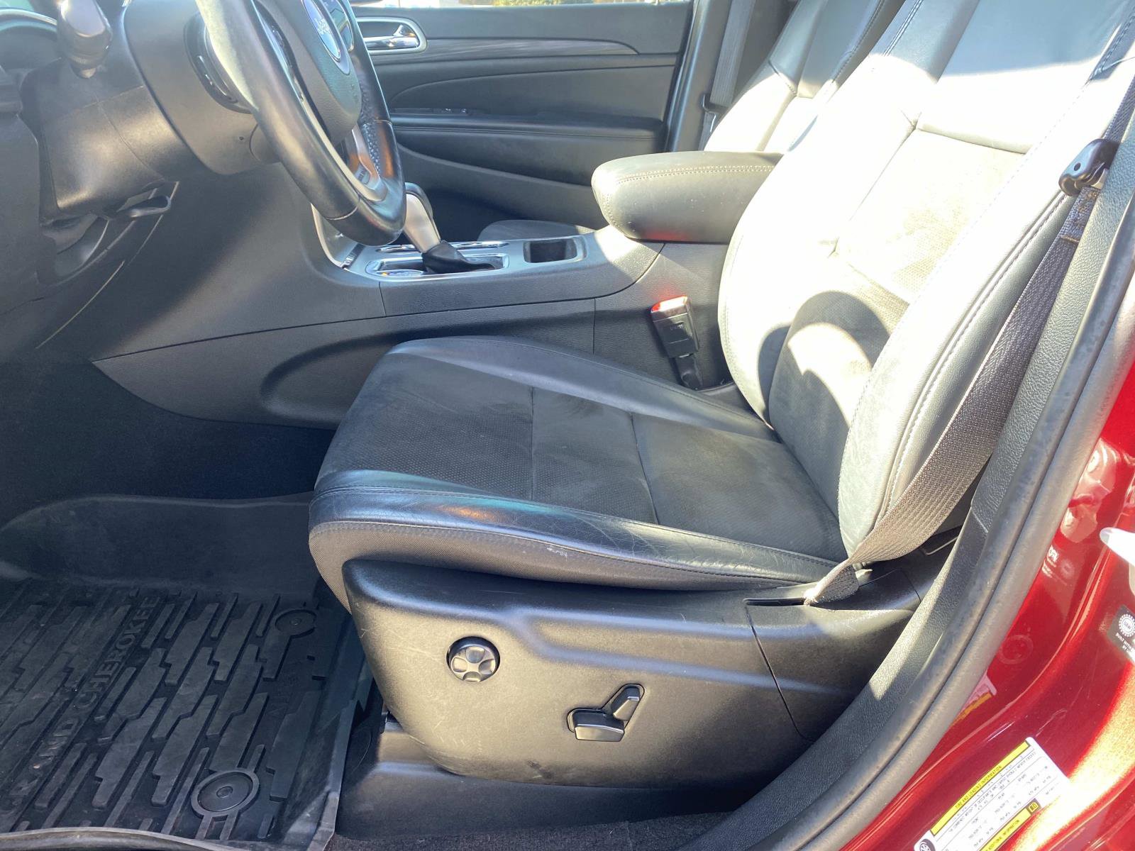 Used 2021 Jeep Grand Cherokee Laredo X image 20