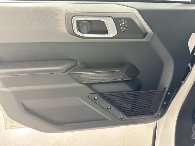 Used 2024 Ford Bronco Black Diamond AWD/4WD image 21