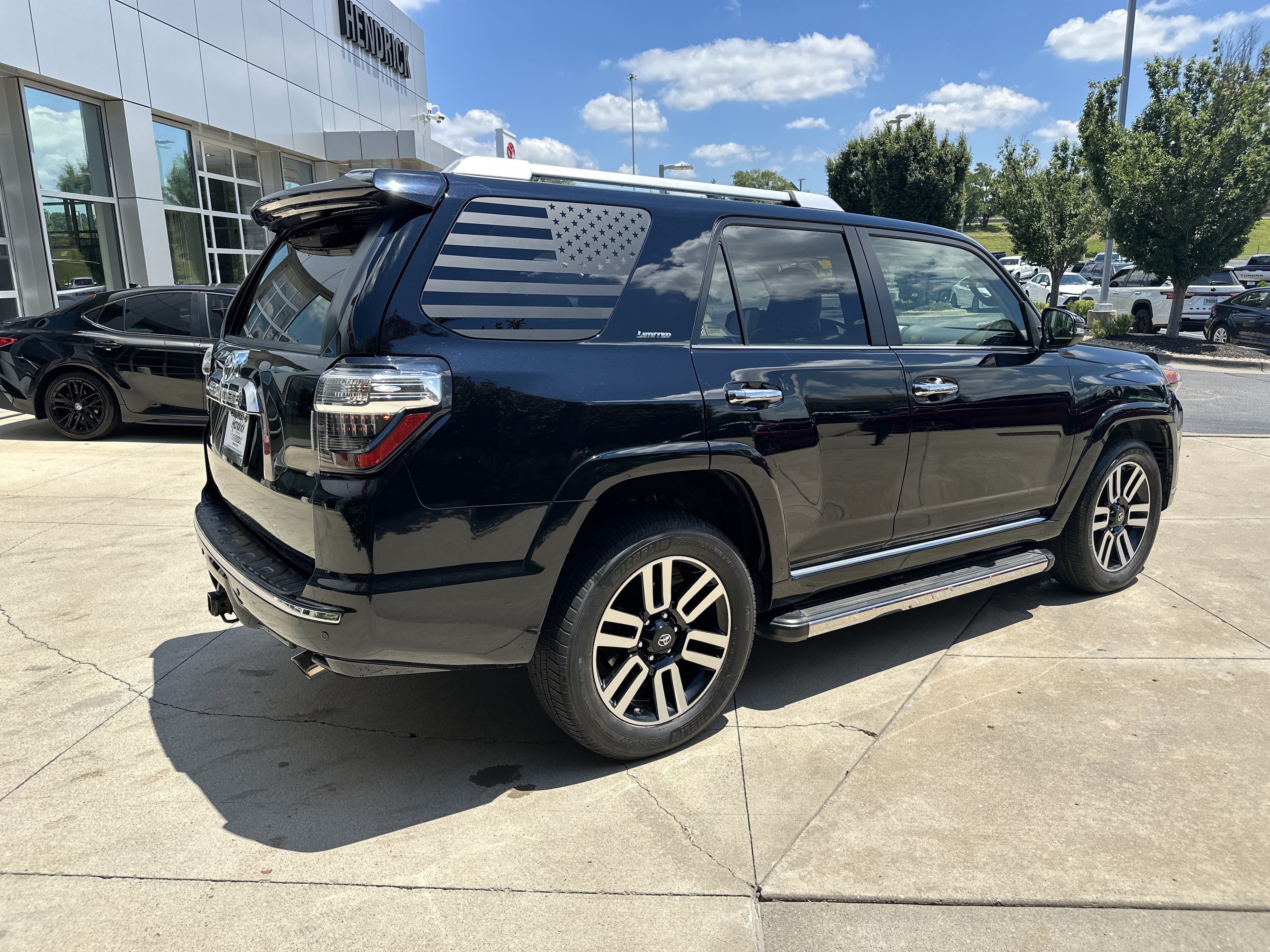 Used 2017 Toyota 4Runner Limited AWD/4WD image 6