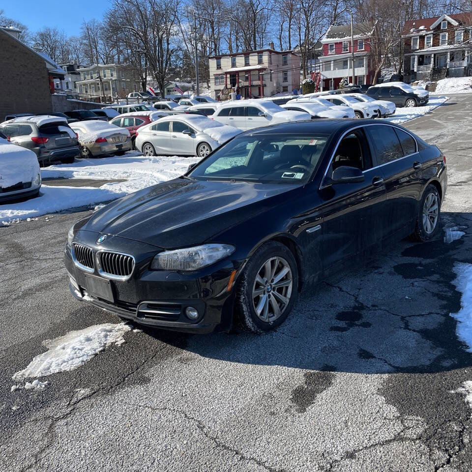 Used 2016 BMW 528i xDrive Sedan AWD/4WD image 3