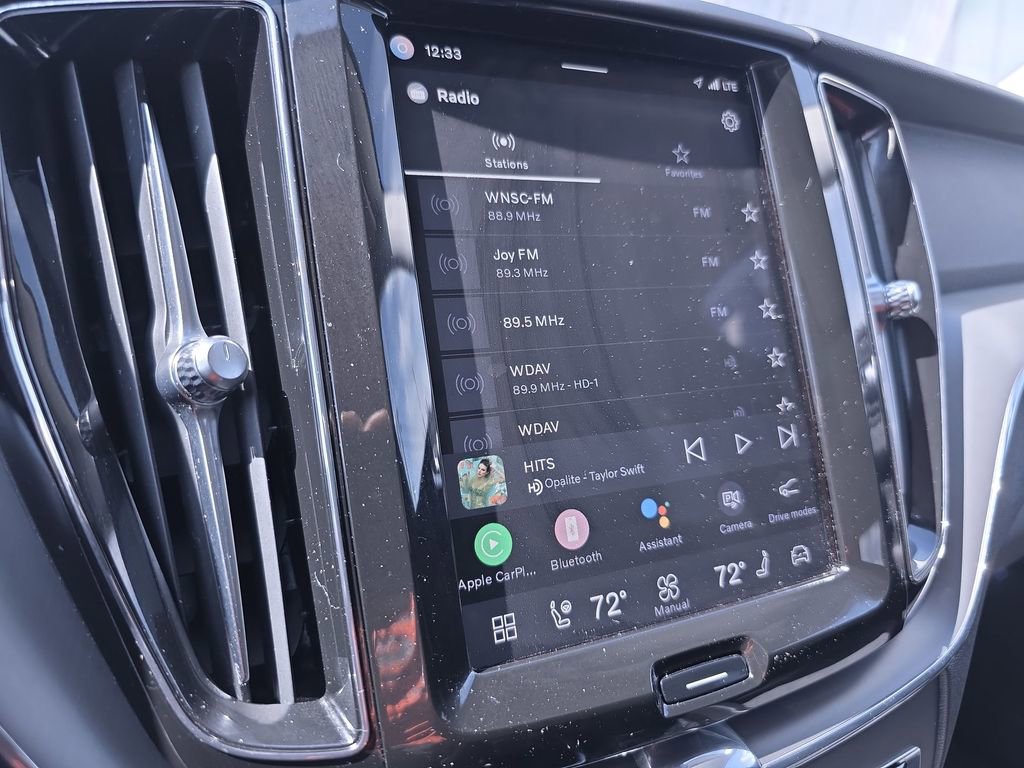 Used 2024 Volvo XC60 B5 Core w/ Protection Package Premier image 22