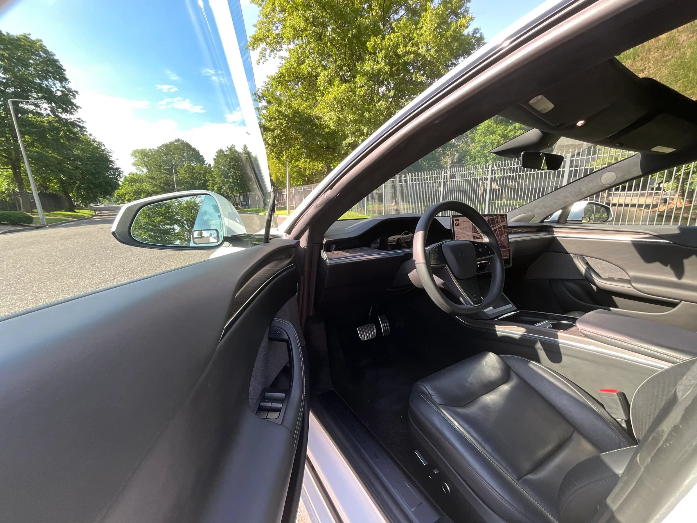 Used 2021 Tesla Model S Plaid AWD/4WD image 8