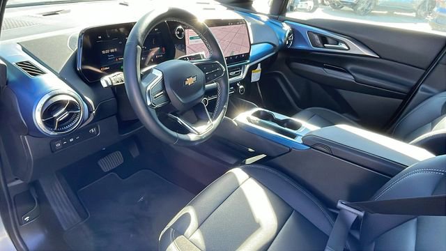 New 2026 Chevrolet Equinox EV LT AWD/4WD image 10