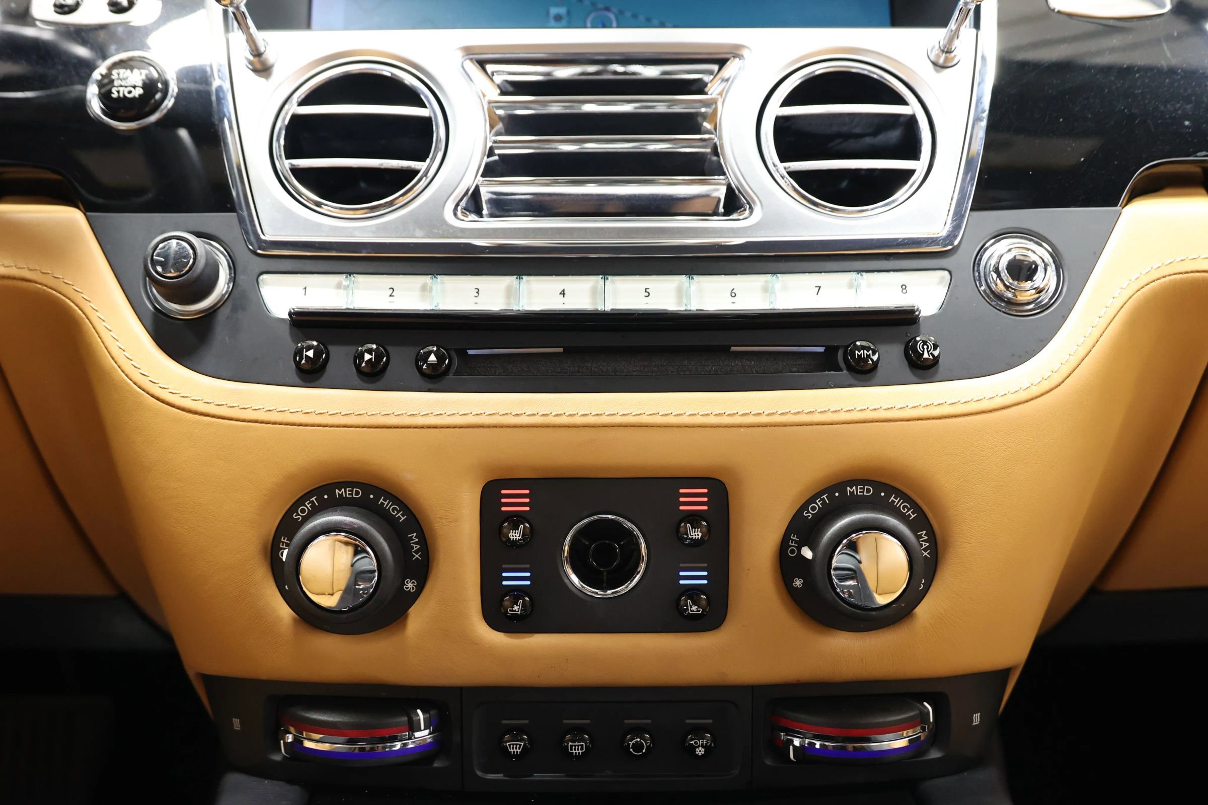 Used 2017 Rolls-Royce Ghost image 35