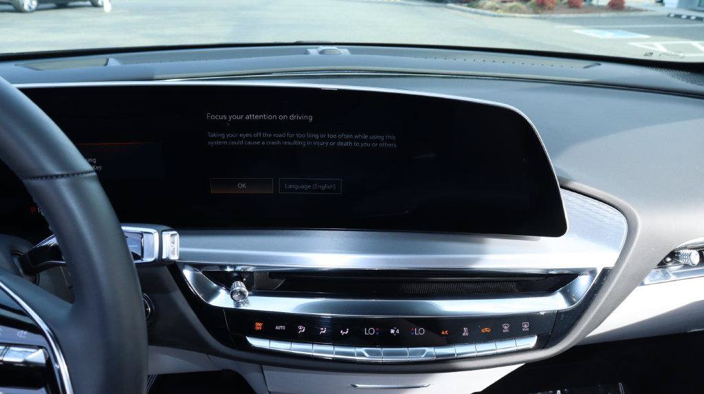 Certified 2024 Cadillac Lyriq Luxury AWD/4WD image 24