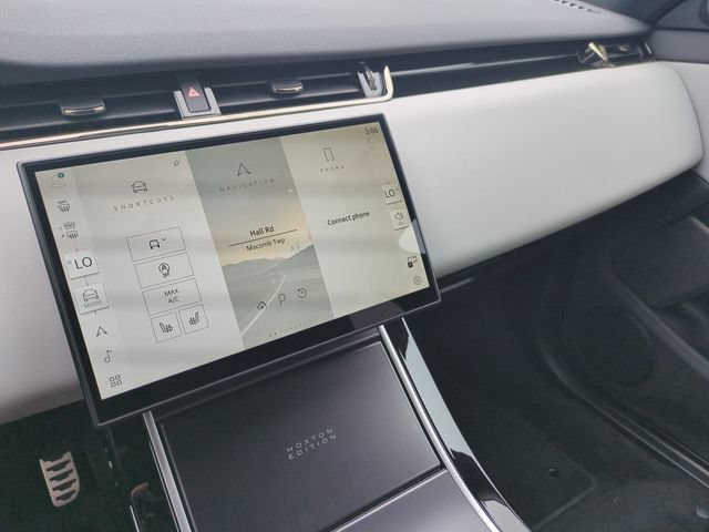 New 2026 Land Rover Range Rover Evoque Hoxton AWD/4WD image 11