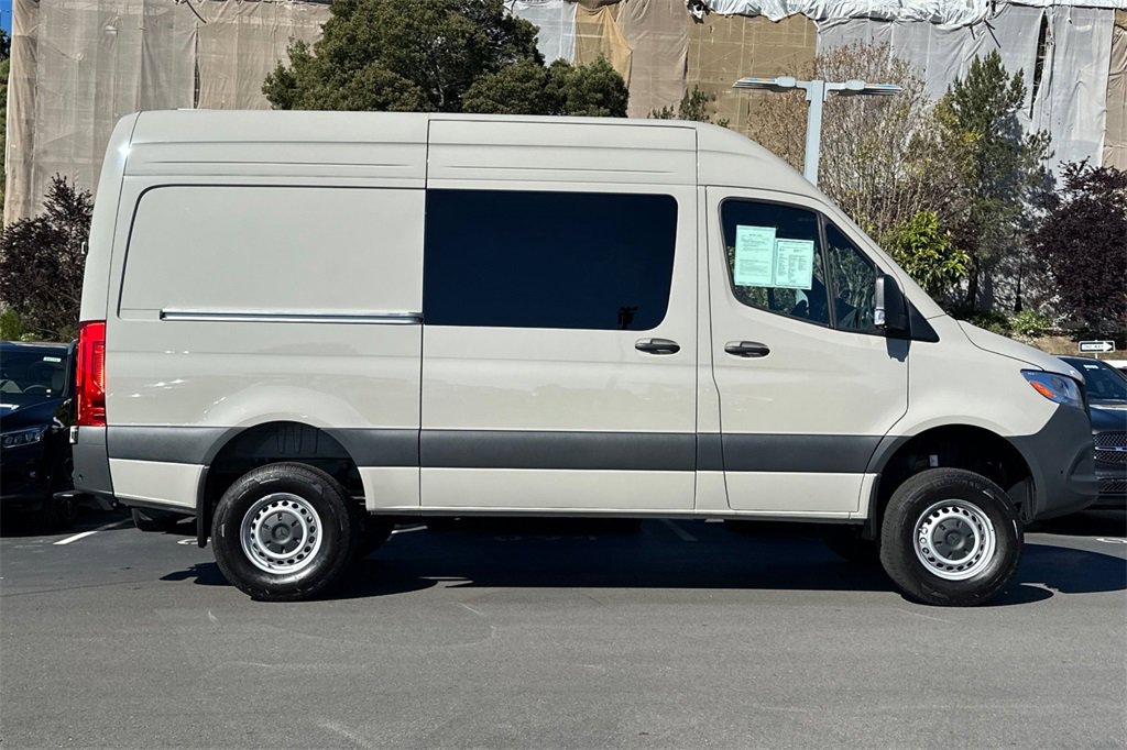 Used 2026 Mercedes-Benz Sprinter 2500 image 3