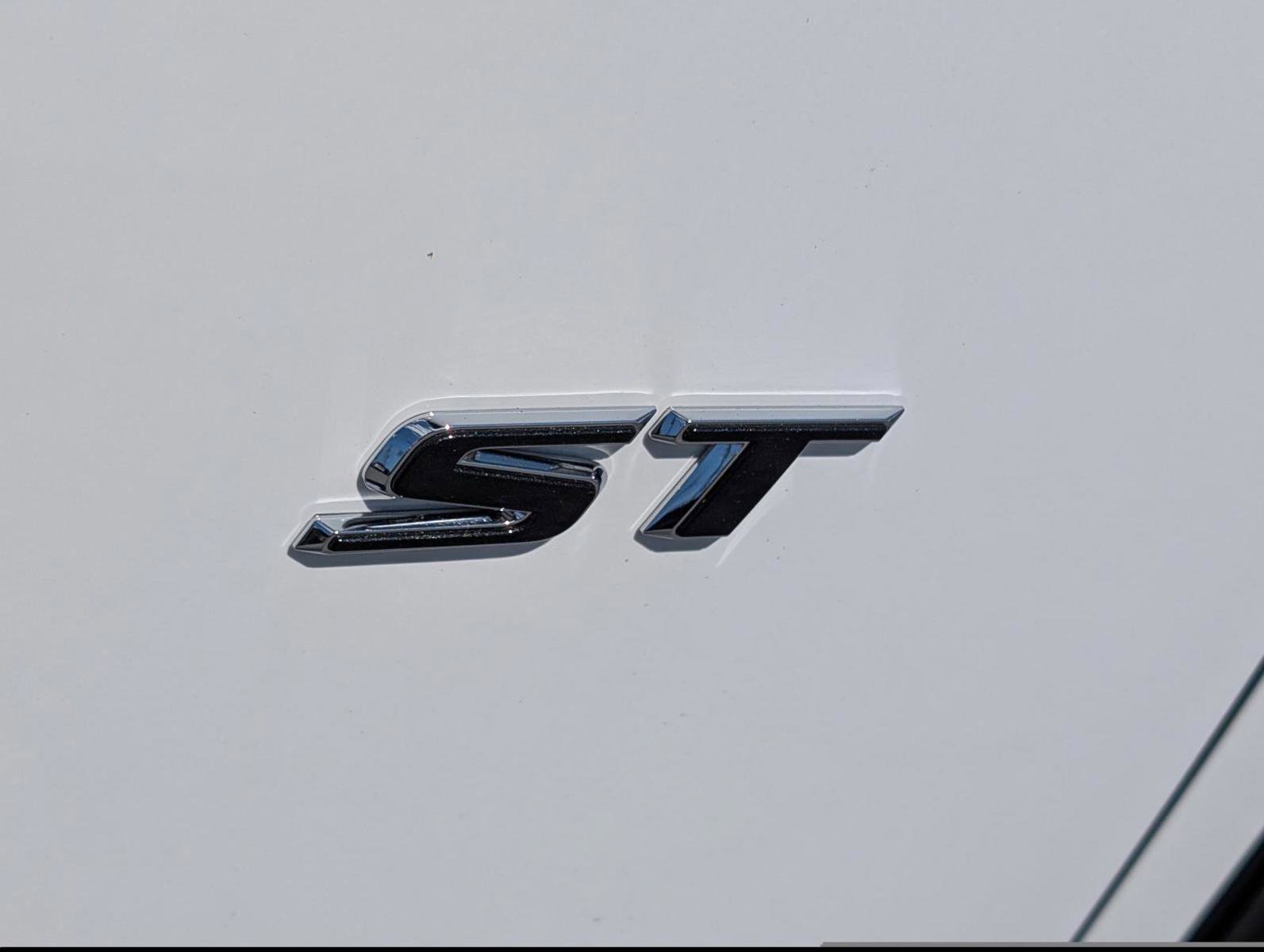 New 2026 Buick Enclave Sport Touring w/ Power Package image 6